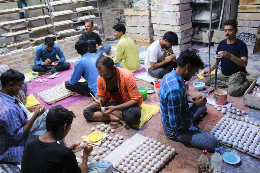 A.B. Enterprises Manufacturing Facility – Cast Iron Hardware, Brass, Aluminum, Ceramic Knobs and Indian Handicrafts